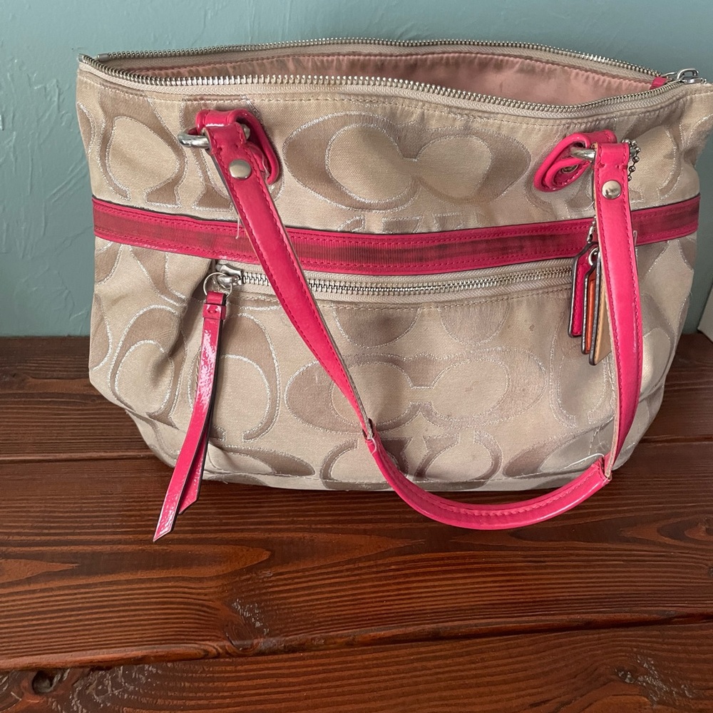 Coach shoulder bag